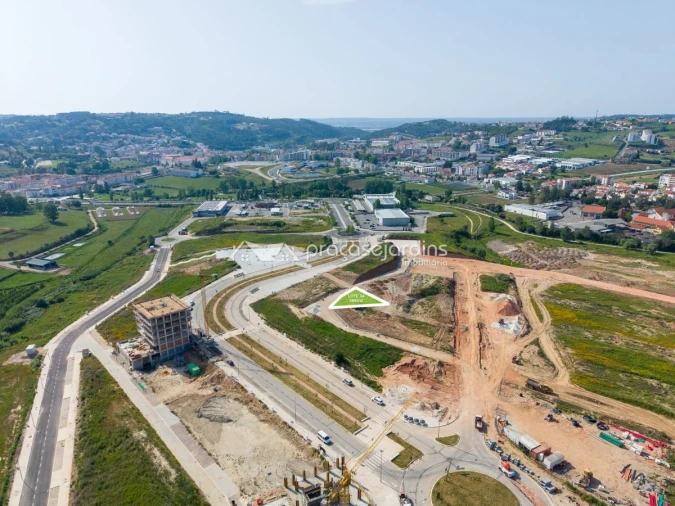 Terreno para Venda em Evora de Alcobaça Foto 3
