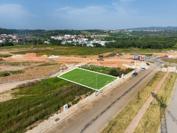 Terreno para Venda em Evora de Alcobaça Foto 3