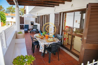 Moradia T3 para Venda em Albufeira e Olhos de Água