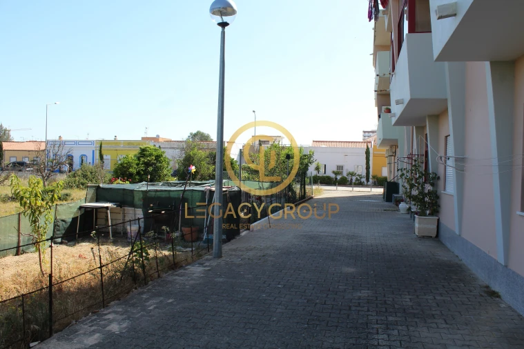 Apartamento T2 para Venda em Vila Real de Santo Antonio Foto 4