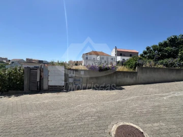 Terreno para Venda em Camarate, Unhos e Apelação