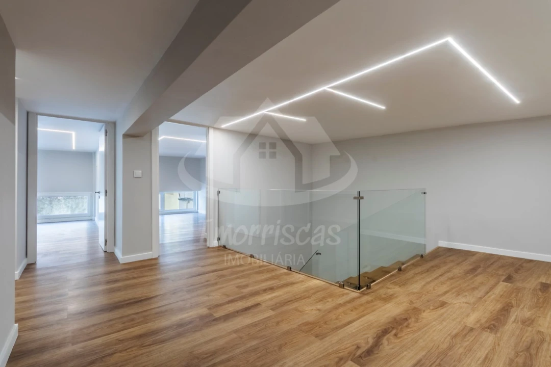 Apartamento T3 para Venda em Camarate, Unhos e Apelação Foto 20