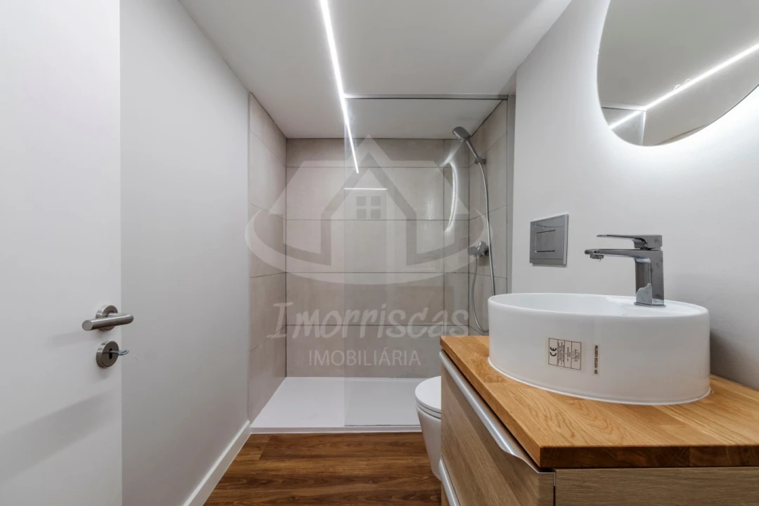 Apartamento T3 para Venda em Camarate, Unhos e Apelação Foto 26