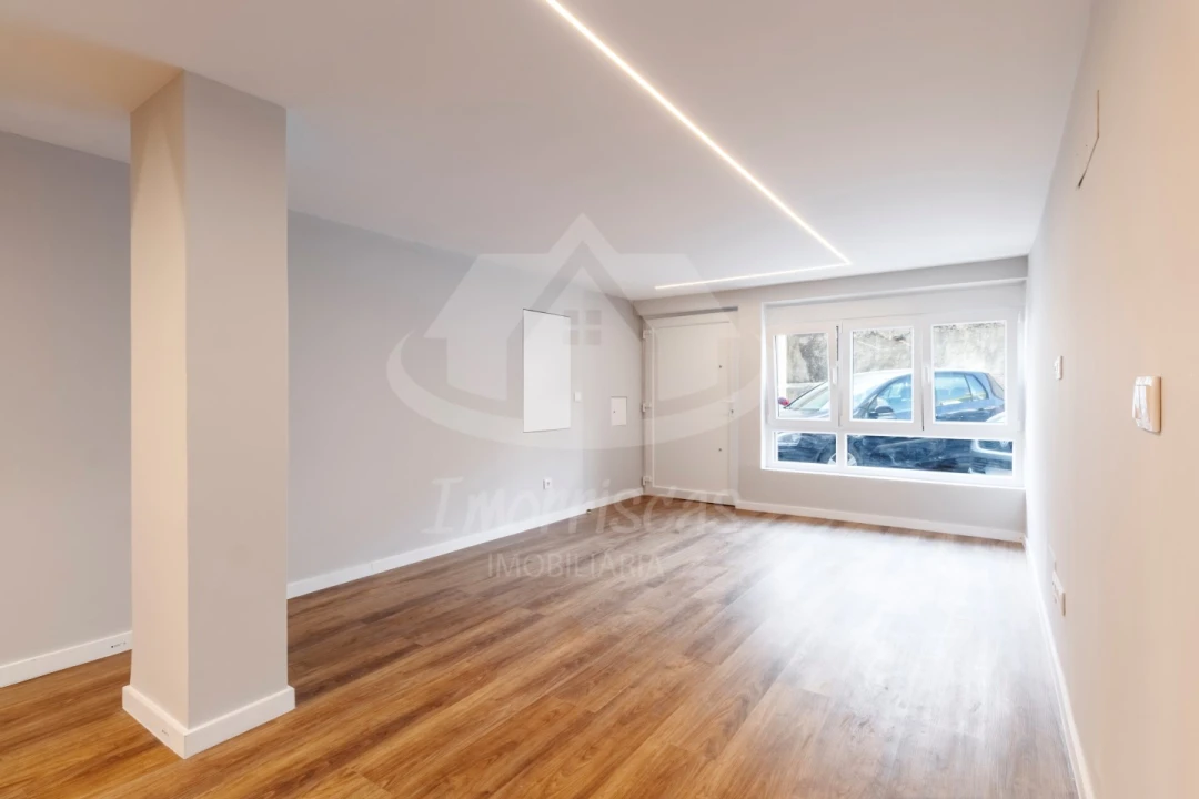 Apartamento T3 para Venda em Camarate, Unhos e Apelação Foto 45