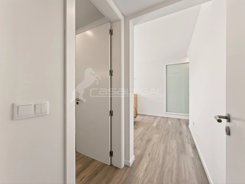 Moradia T2 para Venda em Arco da Calheta Foto 27