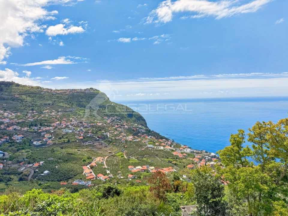 Moradia T2 para Venda em Arco da Calheta Foto 22
