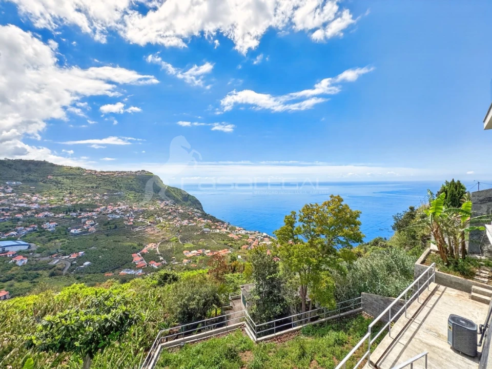 Moradia T2 para Venda em Arco da Calheta Foto 40