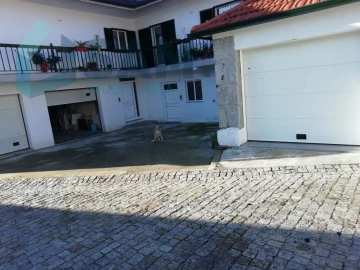 Quinta T9 para Venda em Macieira da Lixa e Caramos