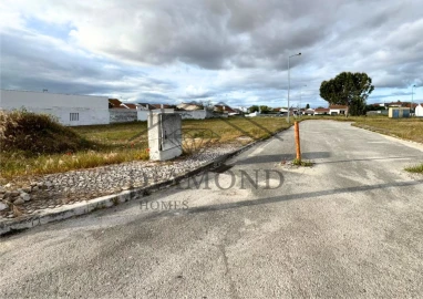 Terreno para Venda em Muge