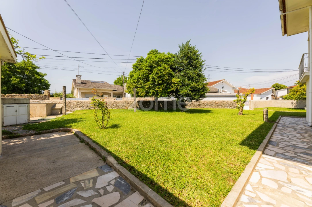 Moradia T3 para Venda em Soutelo Foto 4