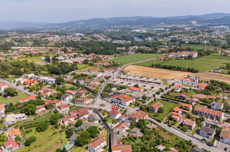 Moradia T3 para Venda em Soutelo Foto 42
