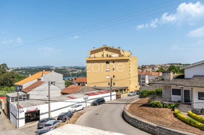 Moradia T6 para Venda em Oliveira do Douro
