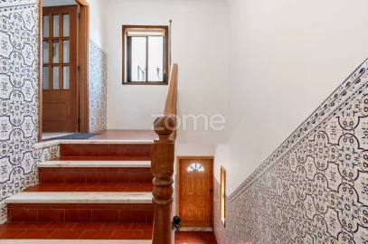 Moradia T6 para Venda em Oliveira do Douro