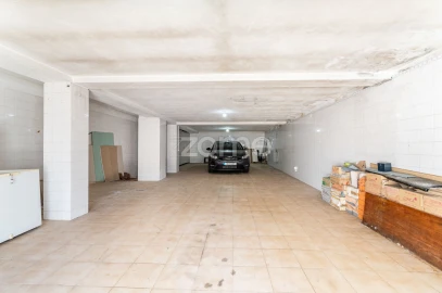 Moradia T6 para Venda em Oliveira do Douro