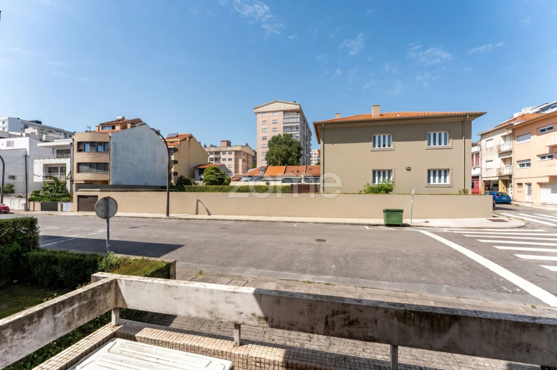 Apartamento T4 para Venda em Bonfim Foto 38