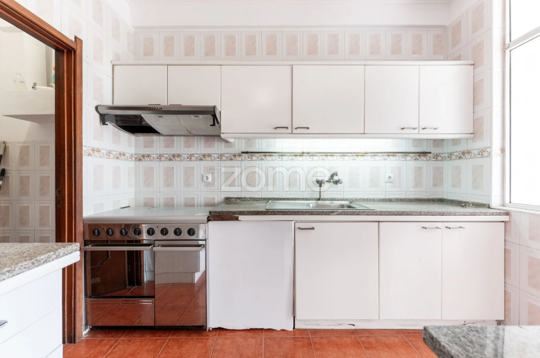 Apartamento T4 para Venda em Bonfim Foto 13