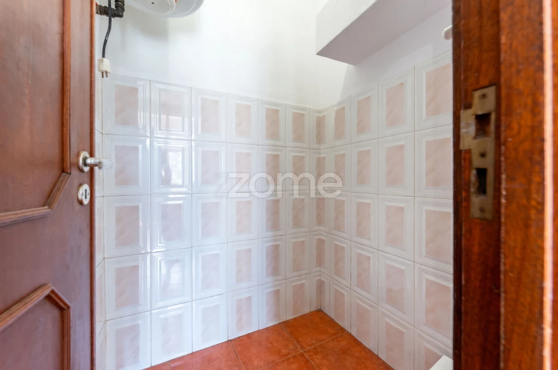 Apartamento T4 para Venda em Bonfim Foto 15