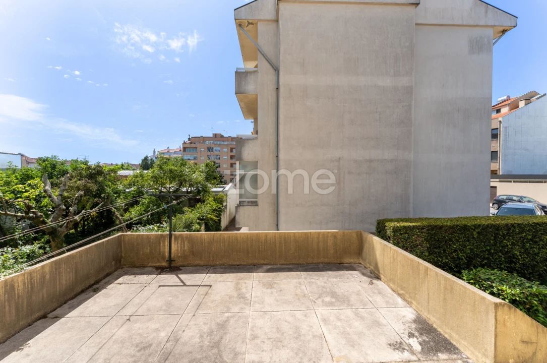 Apartamento T4 para Venda em Bonfim Foto 36
