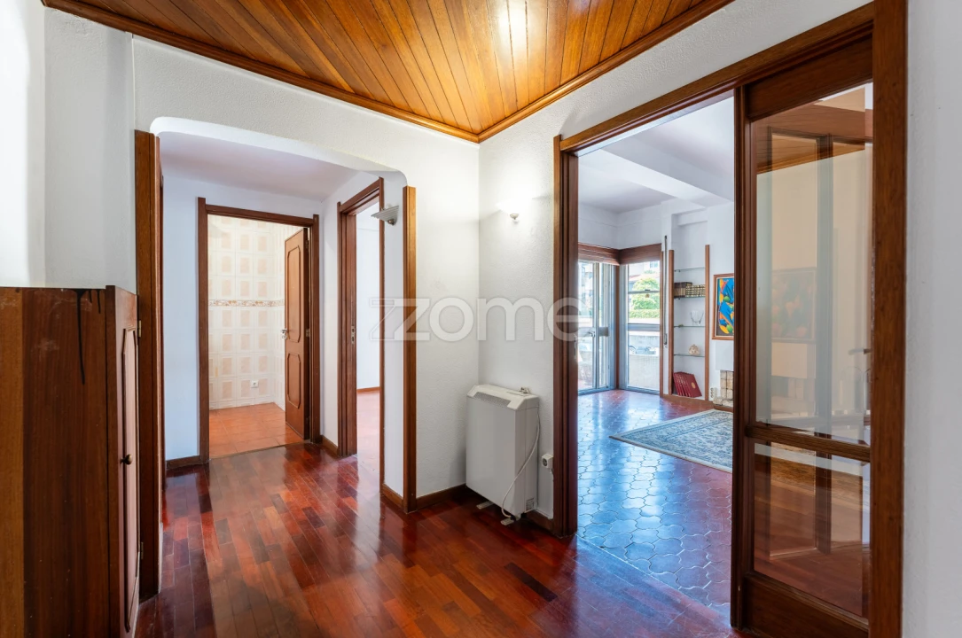 Apartamento T4 para Venda em Bonfim Foto 5