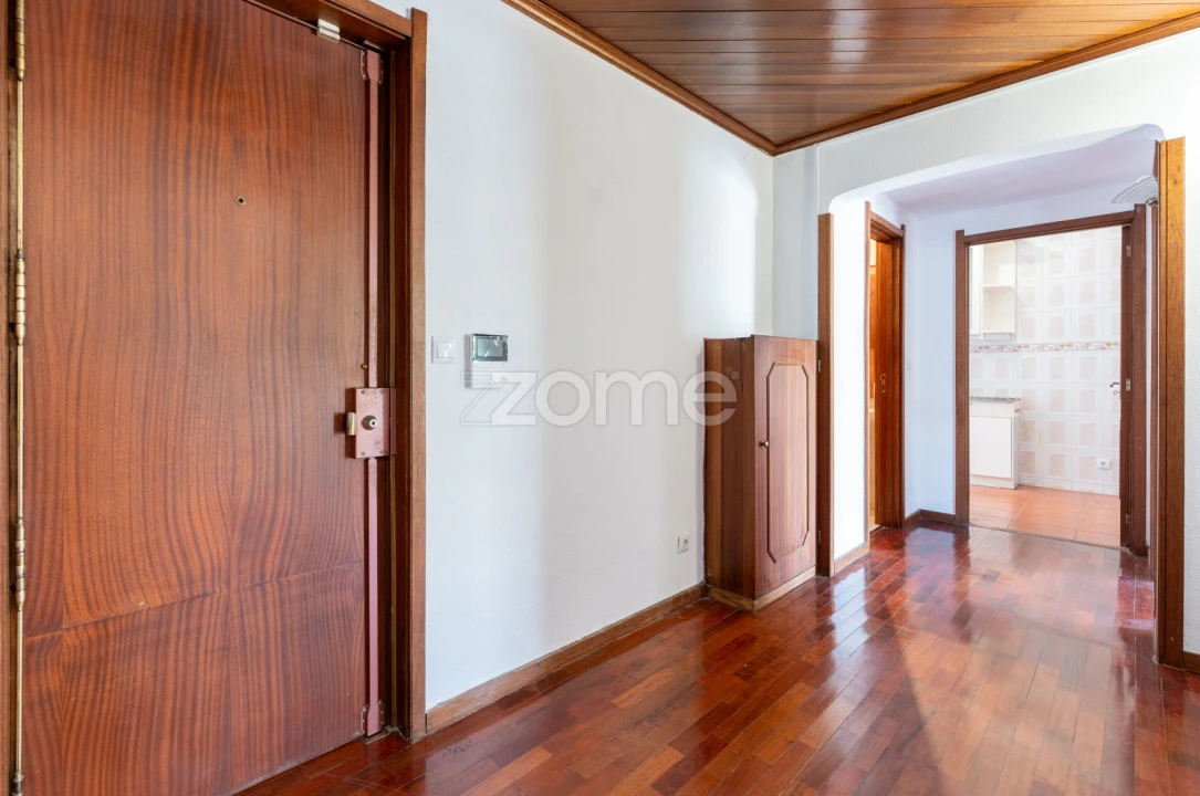 Apartamento T4 para Venda em Bonfim Foto 4