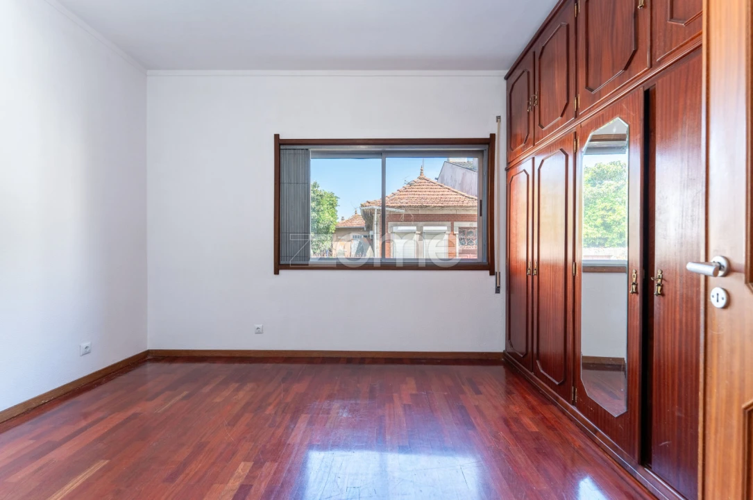 Apartamento T4 para Venda em Bonfim Foto 27