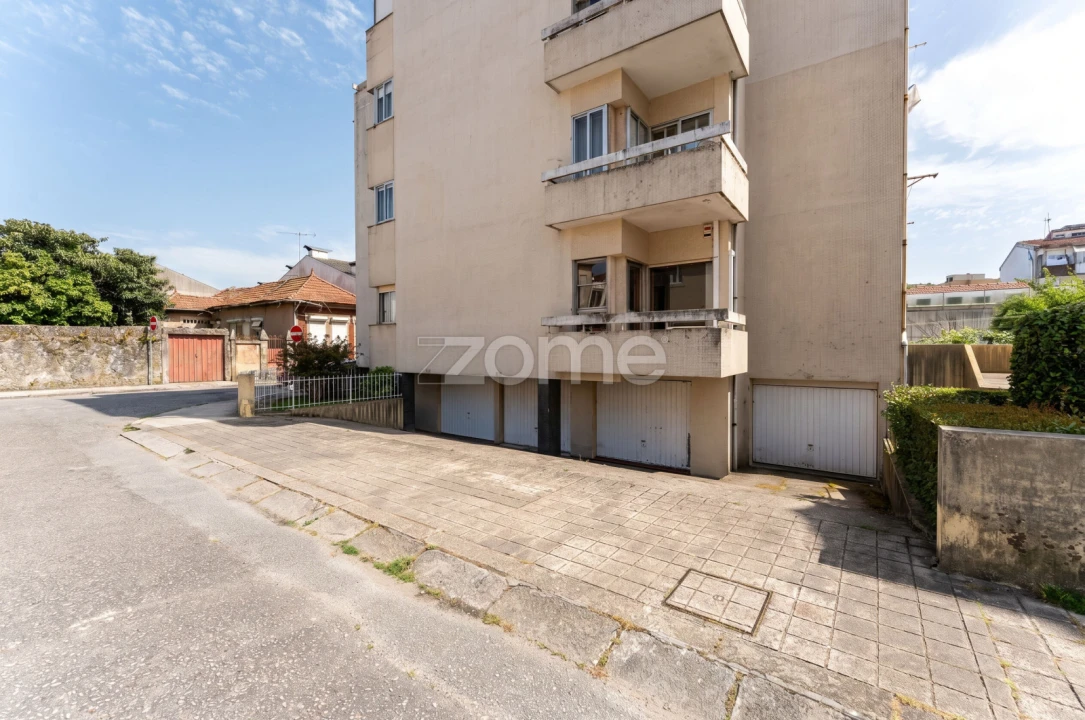 Apartamento T4 para Venda em Bonfim Foto 40