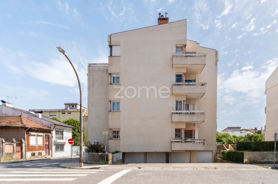Apartamento T4 para Venda em Bonfim Foto 41