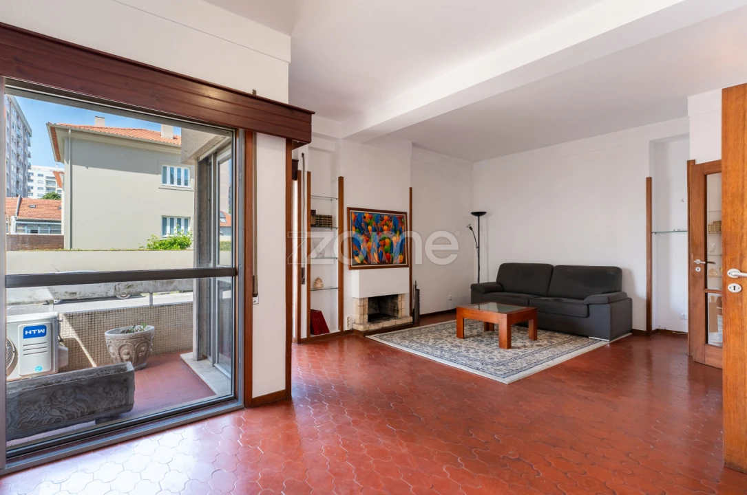 Apartamento T4 para Venda em Bonfim Foto 2