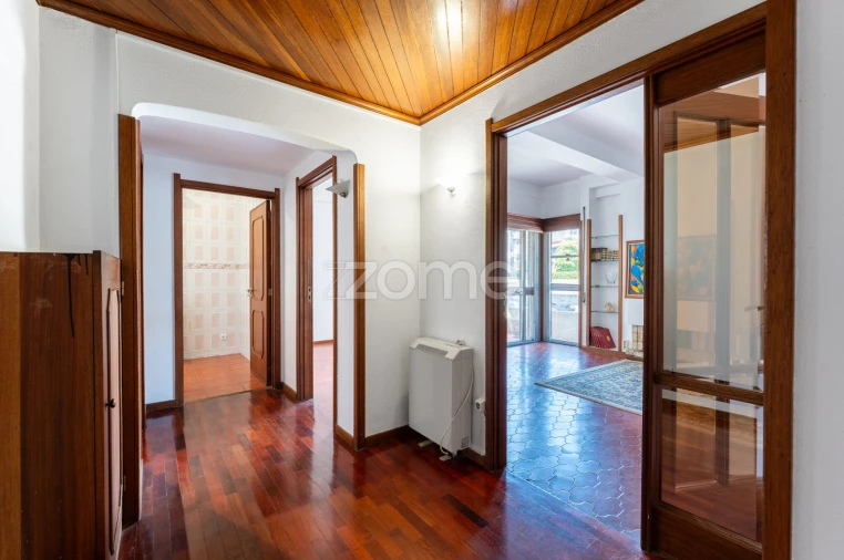 Apartamento T4 para Venda em Bonfim Foto 5