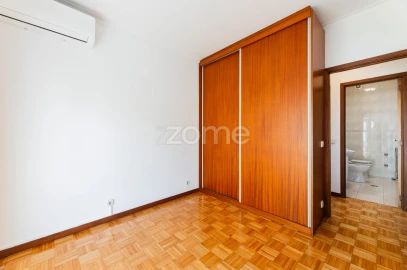 Apartamento T3 para Venda em São Vicente (Braga)