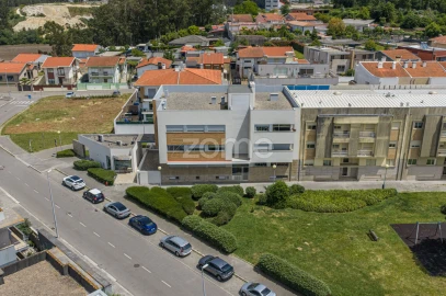 Apartamento T2 para Arrendamento em Castêlo da Maia