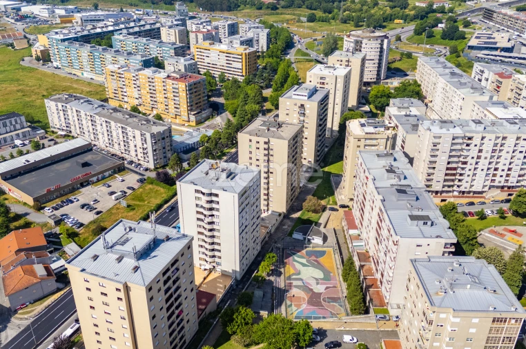 Apartamento T3 para Venda em São Vicente (Braga) Foto 48