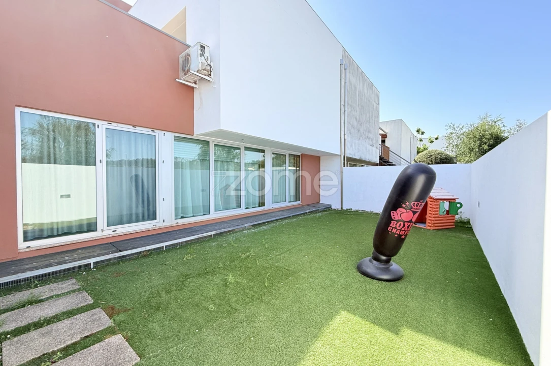 Moradia T3 para Venda em Ribeirão Foto 47
