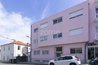 Terreno Comércio / Armazém para Venda em Campanhã