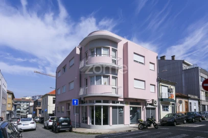 Terreno Comércio / Armazém para Venda em Campanhã