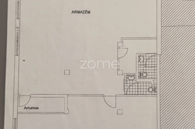 Terreno Comércio / Armazém para Venda em Campanhã Planta 1