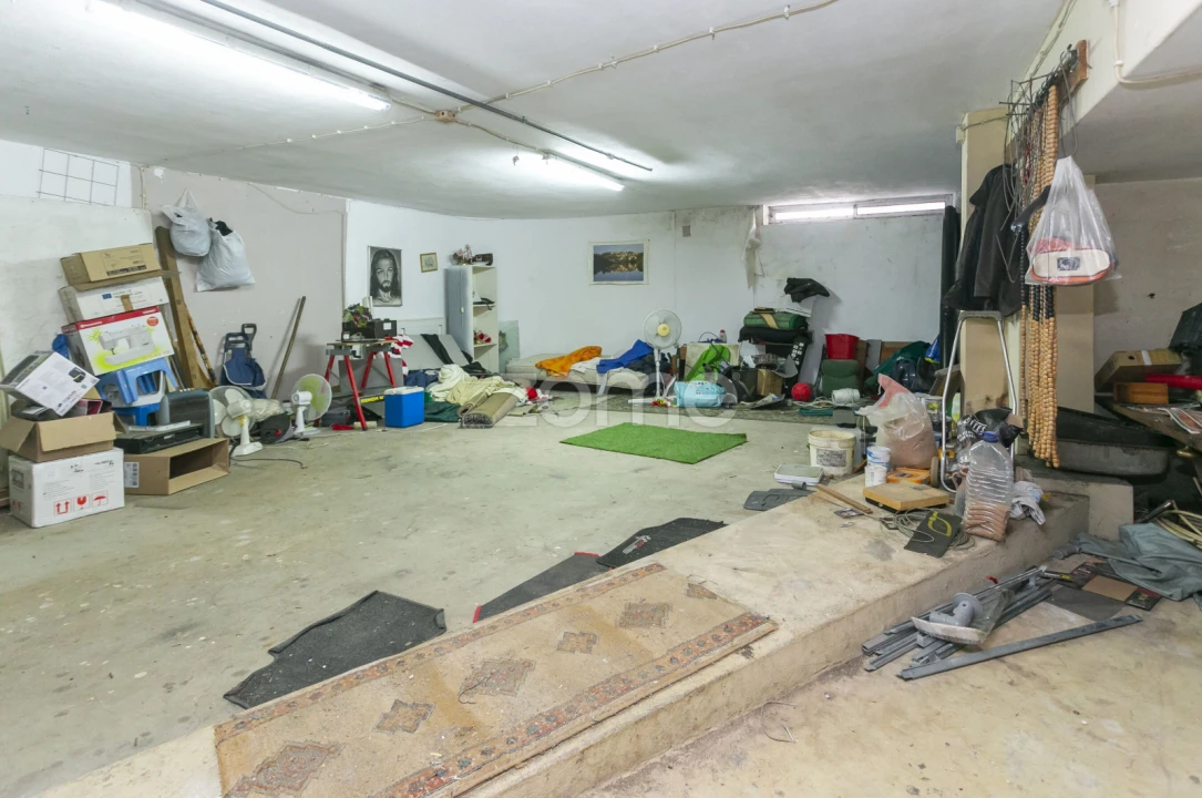 Terreno Comércio / Armazém para Venda em Campanhã Foto 10