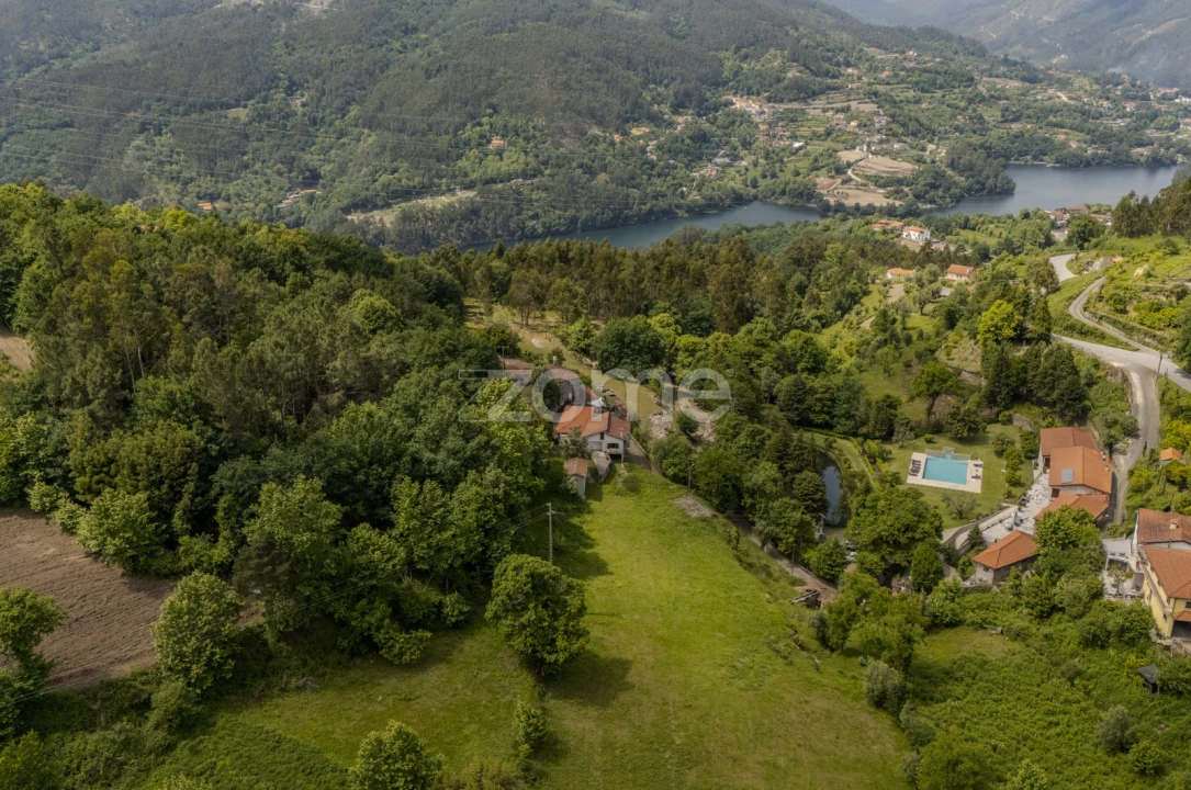 Moradia T9 para Venda em Caniçada e Soengas Foto 40
