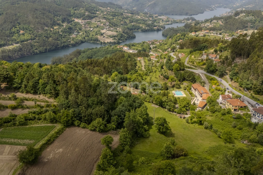 Moradia T9 para Venda em Caniçada e Soengas Foto 9