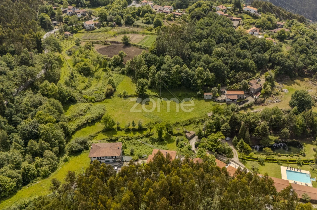 Moradia T9 para Venda em Caniçada e Soengas Foto 12