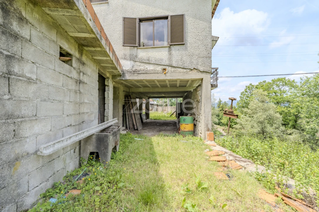 Moradia T9 para Venda em Caniçada e Soengas Foto 61