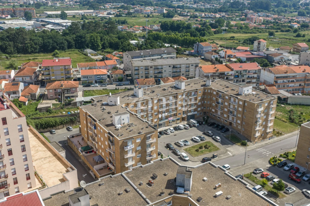 Apartamento T2 para Venda em Fânzeres e São Pedro da Cova Foto 19