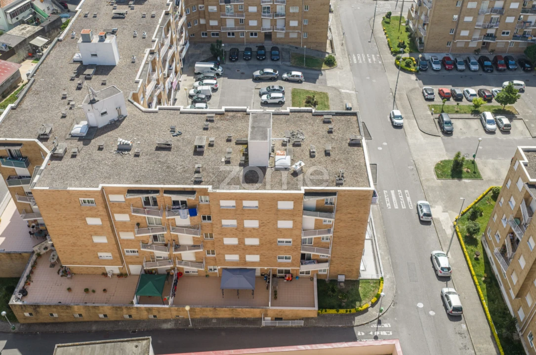 Apartamento T2 para Venda em Fânzeres e São Pedro da Cova Foto 16