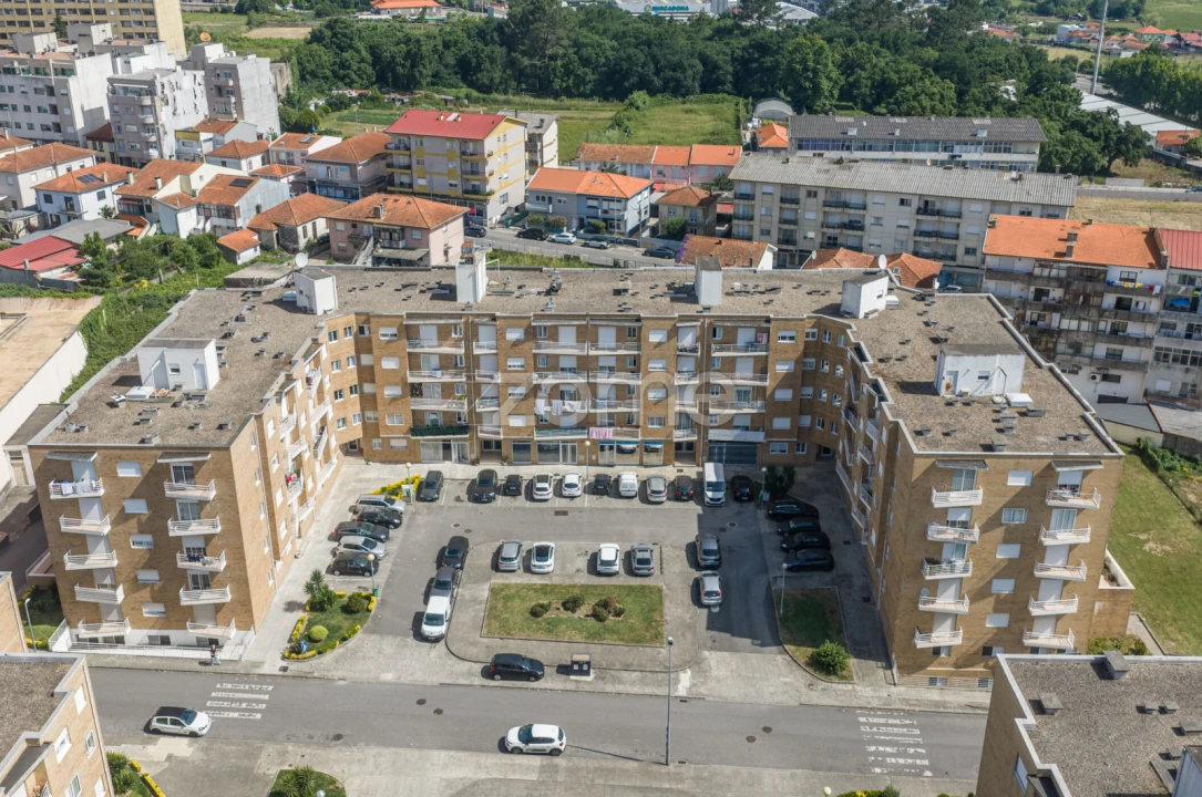 Apartamento T2 para Venda em Fânzeres e São Pedro da Cova Foto 20