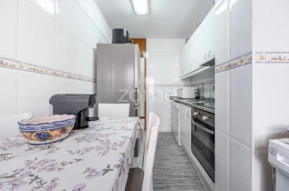 Apartamento T2 para Venda em Fânzeres e São Pedro da Cova