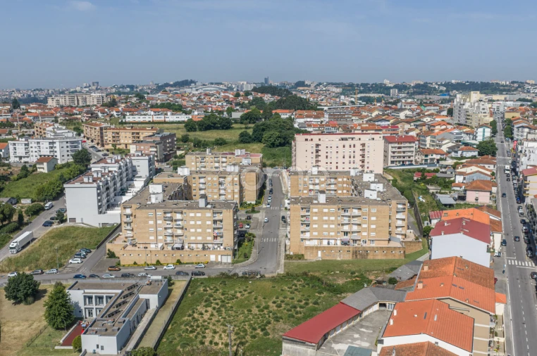 Apartamento T2 para Venda em Fânzeres e São Pedro da Cova Foto 15