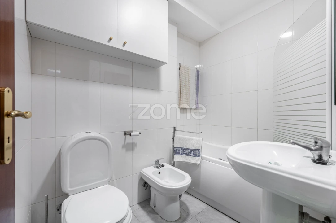 Apartamento T2 para Venda em Fânzeres e São Pedro da Cova Foto 11