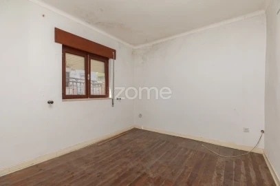 Moradia T3 para Venda em São Martinho do Bispo e Ribeira de Frades