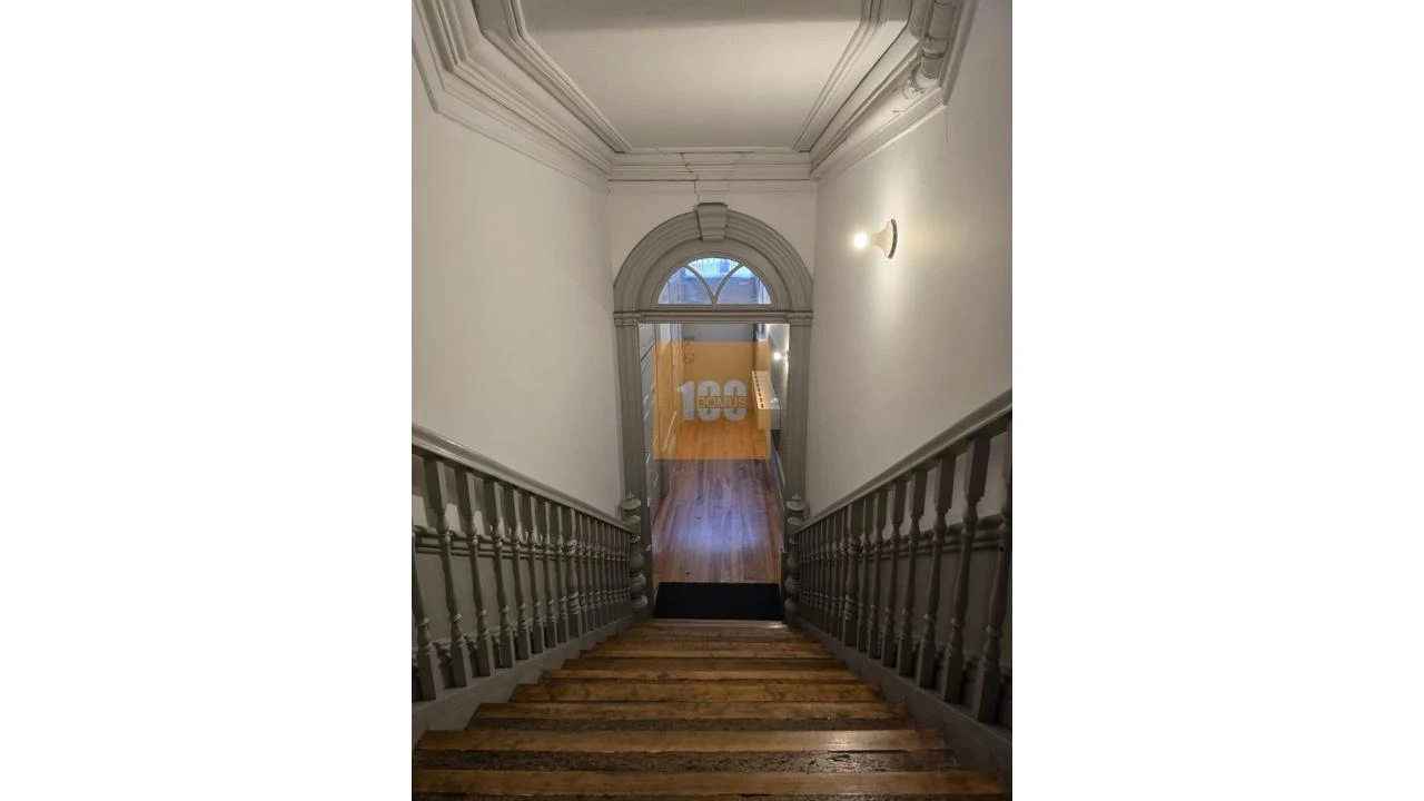 Apartamento T1 para Venda em Cedofeita, Santo Ildefonso, Sé, Miragaia, São Nicolau e Vitória Foto 16