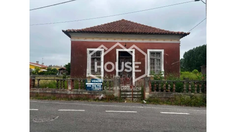 Moradia T3 para Venda em Bustos, Troviscal e Mamarrosa